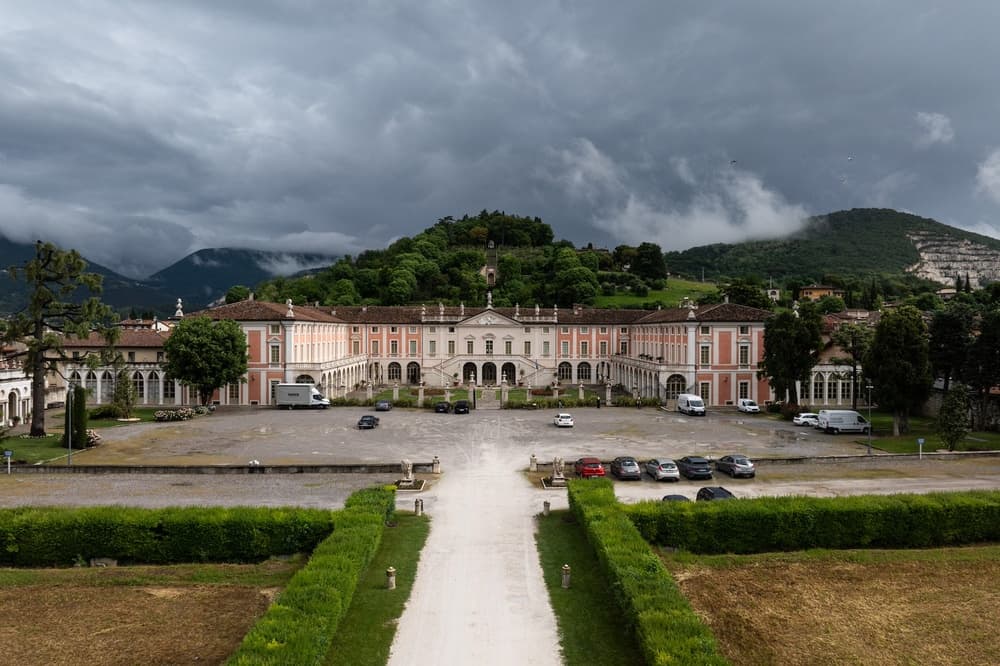 Economia, innovazione, clima e comfort abitativo: Architecture Insights riflette sulle dinamiche che plasmano il futuro dell’architettura. Scopri di più-1