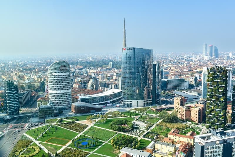 Scopri l’Atlante delle pavimentazioni e i calcestruzzi Heidelberg Materials drenanti e a ridotte emissioni per città più resilienti, fresche e sostenibili-2