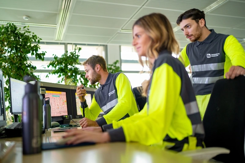 La sostenibilità è davvero uscita dai radar? Andrea Zuanetti racconta come evolve la transizione climatica nelle imprese e nel settore delle costruzioni-3