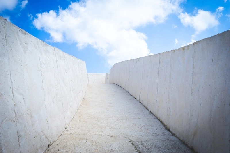 Dalla materia allo spirito: il Grande cretto di Gibellina-3 L'arte incontra la storia: il significato e l'importanza del Grande Cretto di Burri a Gibellina-3