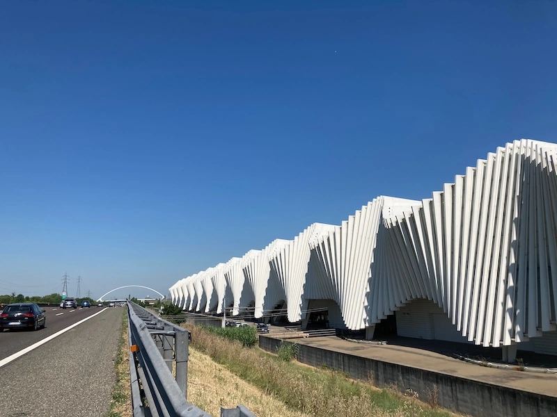 Un tour architettonico: scopri 10 meraviglie da non perdere lungo le autostrade italiane-4