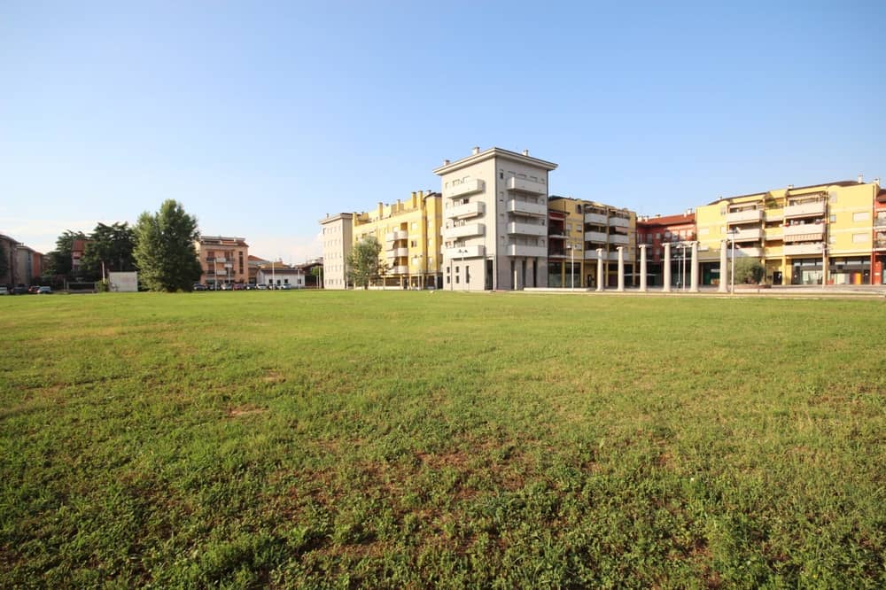 Scopri come la città di Muggiò si adatta alle dinamiche urbane moderne, offrendo spazi polifunzionali e rispondendo alle esigenze dei suoi abitanti-1