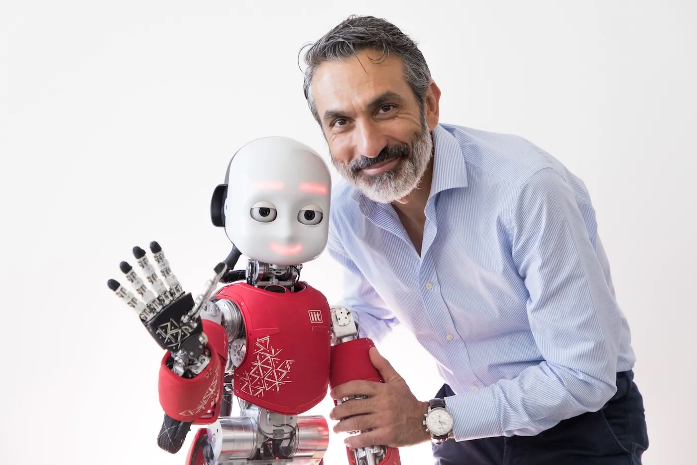 Le nuove tecnologie abilitanti, come i robot, stanno trasformando industria e costruzioni. Giorgio Metta (IIT) ne analizza evoluzione, sfide e opportunità-1